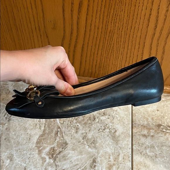Kate Spade Black Leather Flats with Fringe & Gold Accents - Size 7 - Picture 12 of 12